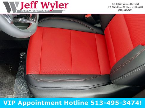 New 2025 Chevrolet Equinox EV RS image 4