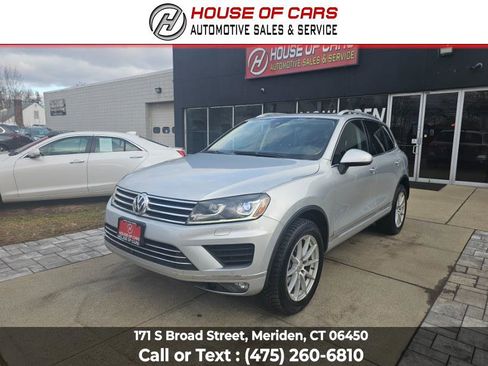 Used 2017 Volkswagen Touareg Executive image 8