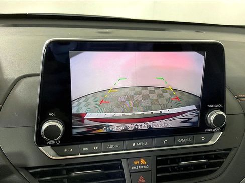 Used 2021 Nissan Altima 2.5 SR w/ SR Premium Package image 21