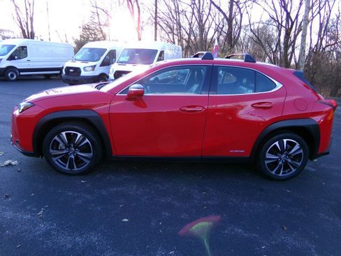 Used 2021 Lexus UX 250h w/ Premium Package image 6