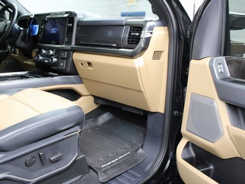 Used 2024 Ford F250 Lariat w/ Lariat Ultimate Package image 37