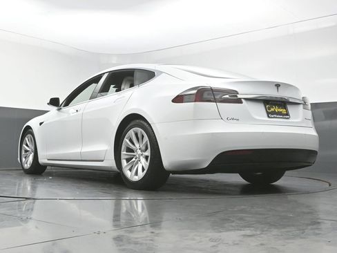 Used 2019 Tesla Model S Long Range image 46