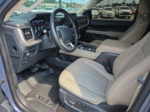 Used 2022 Ford Expedition Max XLT AWD/4WD image 10