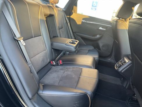 Used 2015 Chevrolet Impala LT image 13