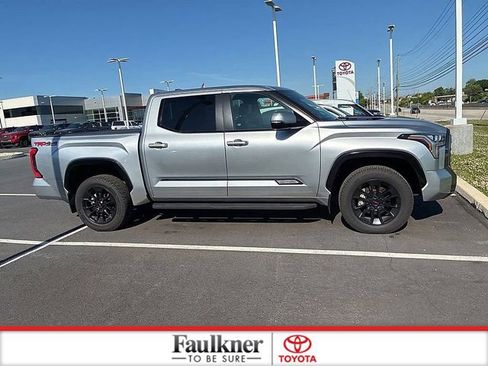 Used 2024 Toyota Tundra Platinum w/ TRD Off-Road Package AWD/4WD image 5