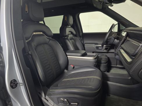 Used 2024 Rivian R1S Adventure AWD/4WD image 24