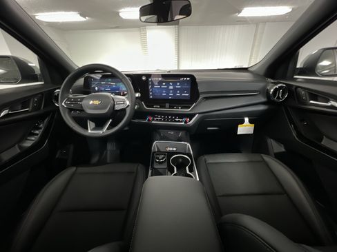 New 2026 Chevrolet Equinox LT w/ Convenience Package II image 55