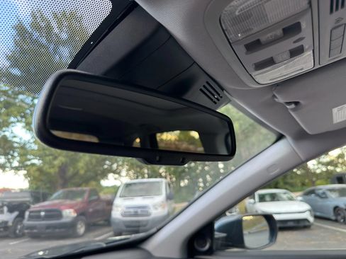 Used 2017 Honda CR-V EX-L image 28