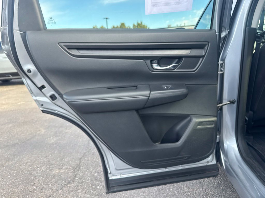 Used 2025 Honda CR-V EX image 13