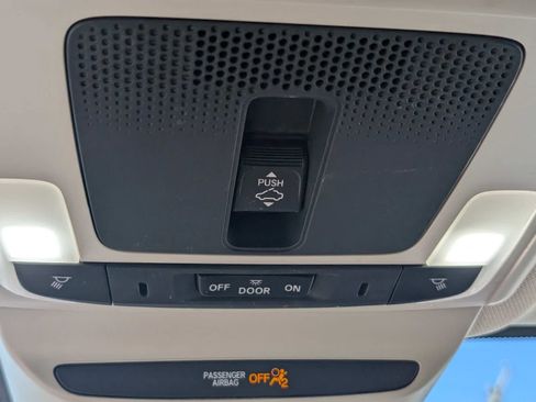 Certified 2023 Honda HR-V EX-L image 27