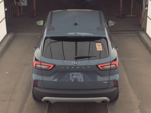 Used 2025 Ford Escape SE FWD image 17