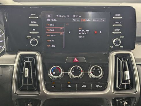 Used 2023 Kia Sorento LX FWD image 18