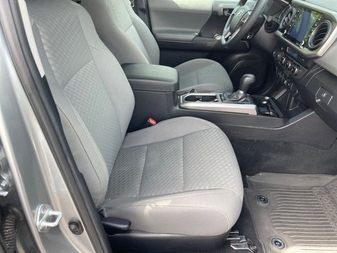 Used 2023 Toyota Tacoma SR5 AWD/4WD image 19