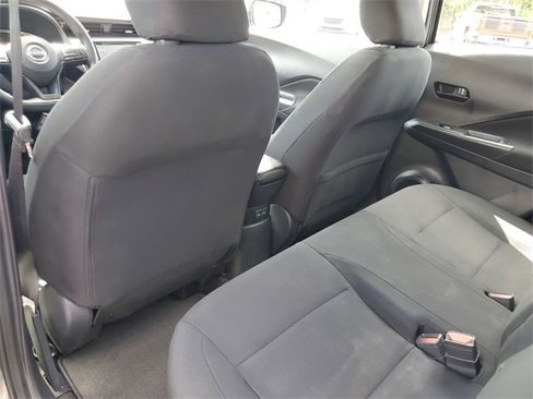 Used 2024 Nissan Kicks S image 10