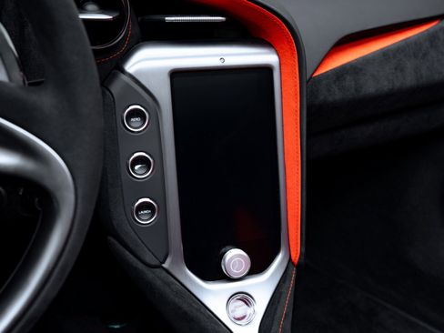 Used 2024 McLaren 750S Spider RWD image 54