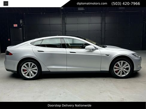 Used 2015 Tesla Model S P85D image 8
