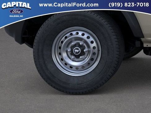 New 2025 Ford Bronco 4-Door image 21