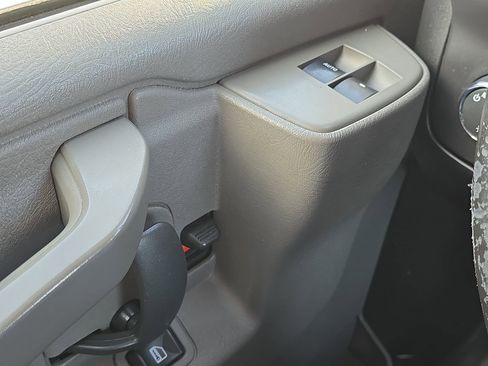 Used 2020 Chevrolet Express 2500 Work Van w/ Communications Package image 12