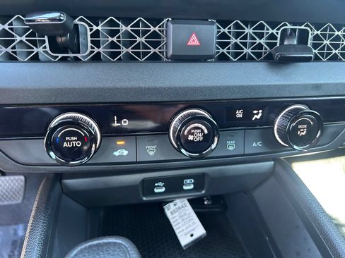 Used 2025 Honda Accord LX image 25