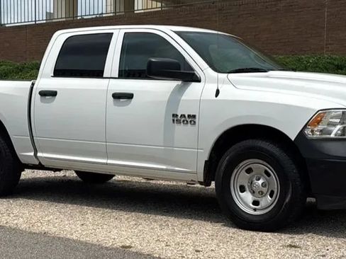 Used 2018 RAM 1500 Tradesman w/ Protection Group AWD/4WD image 3