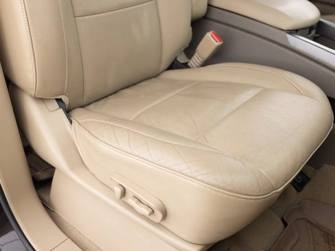 Used 2015 Nissan Armada Platinum image 26