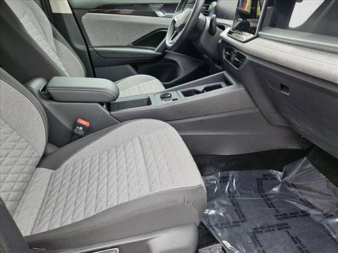 Used 2026 Volkswagen Tiguan S FWD image 19