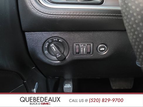 Used 2022 Dodge Challenger R/T w/ Plus Package image 25