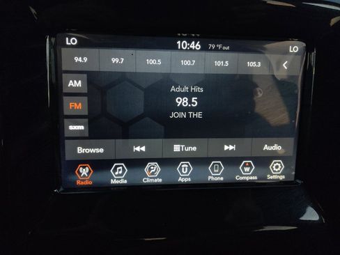 Used 2020 Jeep Compass Latitude FWD image 25