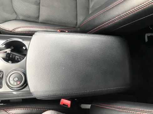 Used 2019 Ford Explorer XLT w/ Equipment Group 202A image 35