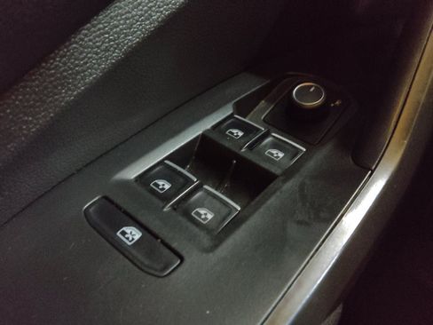 Used 2021 Volkswagen Jetta S FWD image 27