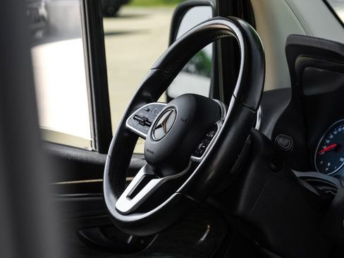 Used 2020 Mercedes-Benz Sprinter 3500 w/ Windows All Around Package image 10