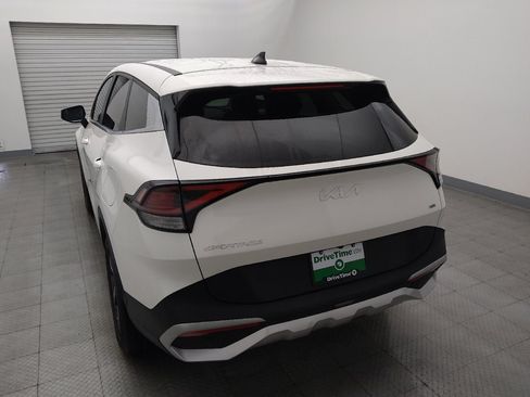 Used 2023 Kia Sportage LX AWD/4WD image 6