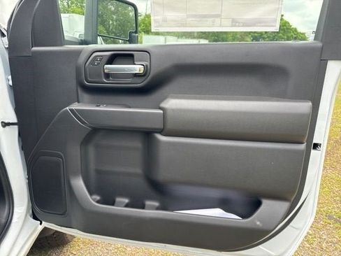 New 2025 GMC Sierra 3500 Pro w/ Convenience Package RWD image 18
