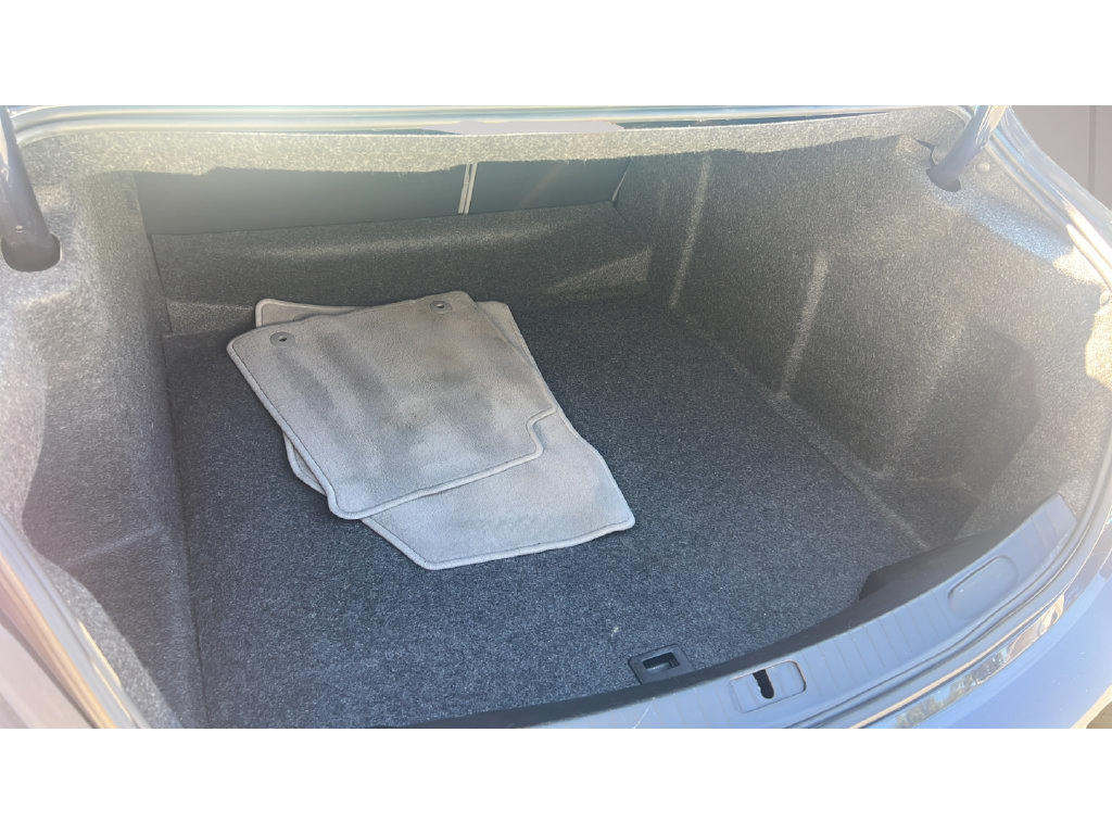 Used 2019 Chevrolet Impala LT FWD image 20