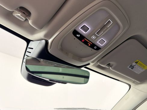 Certified 2023 Volvo XC60 B5 Ultimate image 21