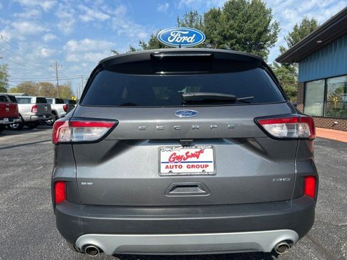 Used 2022 Ford Escape SE w/ Cold Weather Package AWD/4WD image 7