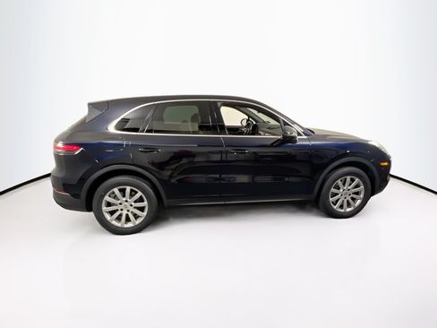 Used 2021 Porsche Cayenne AWD/4WD image 4
