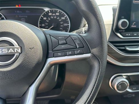 Certified 2023 Nissan Altima 2.5 SV image 22