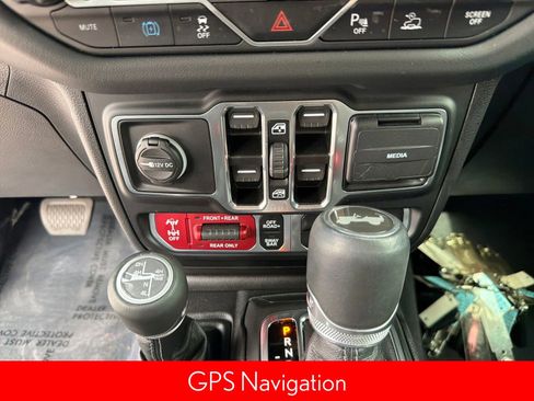 Used 2024 Jeep Wrangler Unlimited Rubicon 4xe image 20