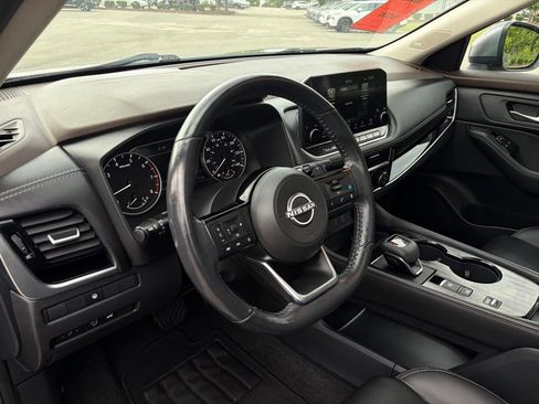 Certified 2023 Nissan Rogue SL w/ SL Premium Package FWD image 10