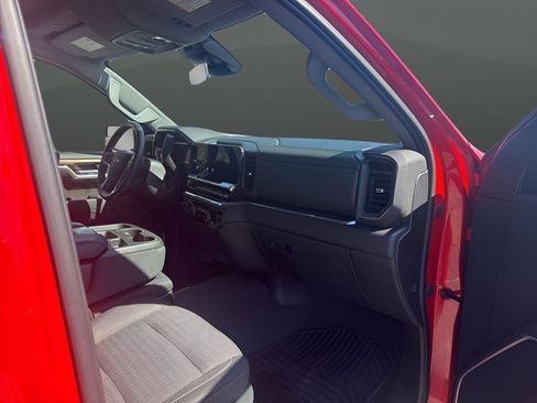 Used 2023 Chevrolet Silverado 1500 LT AWD/4WD image 30