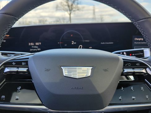 Used 2024 Cadillac Lyriq Luxury image 30