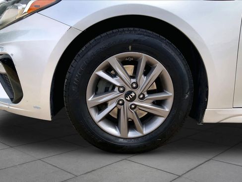 Used 2020 Kia Optima LX FWD image 11