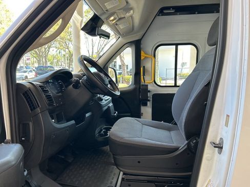 Used 2024 RAM ProMaster 3500 w/ Delivery Van Package FWD image 6