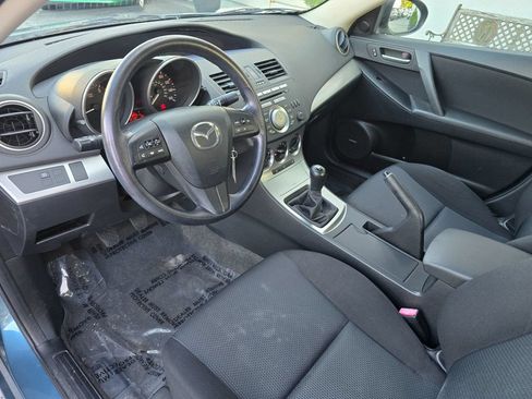 Used 2011 MAZDA MAZDA3 i Touring FWD image 9