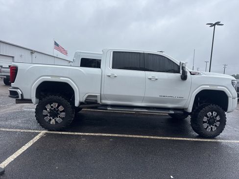 Used 2024 GMC Sierra 2500 Denali w/ Denali Reserve Package image 7