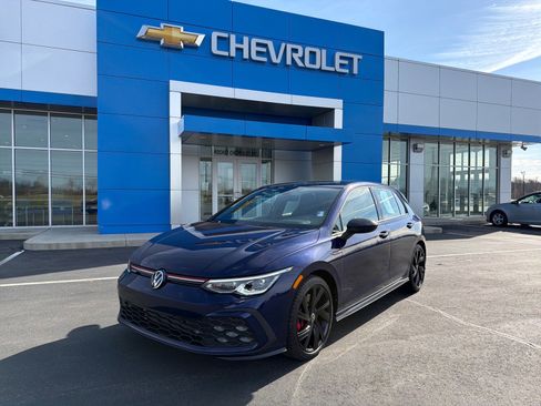 Used 2022 Volkswagen GTI SE image 1