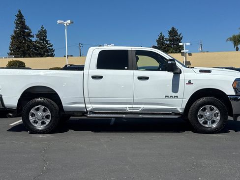 Used 2024 RAM 2500 Big Horn AWD/4WD image 4