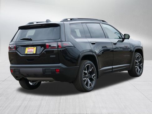 New 2026 Jeep Cherokee Overland image 2