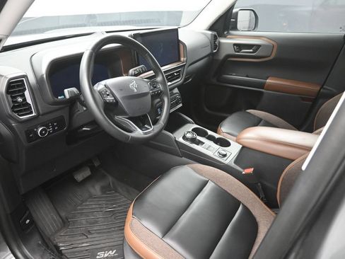 Certified 2025 Ford Bronco Sport Outer Banks w/ Outer Banks Tech Package+ AWD/4WD image 31